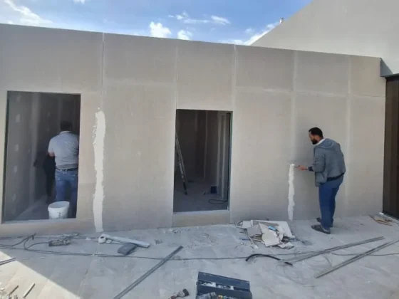 مقاول بناء ملاحق من ساندوتش بانل في جدة